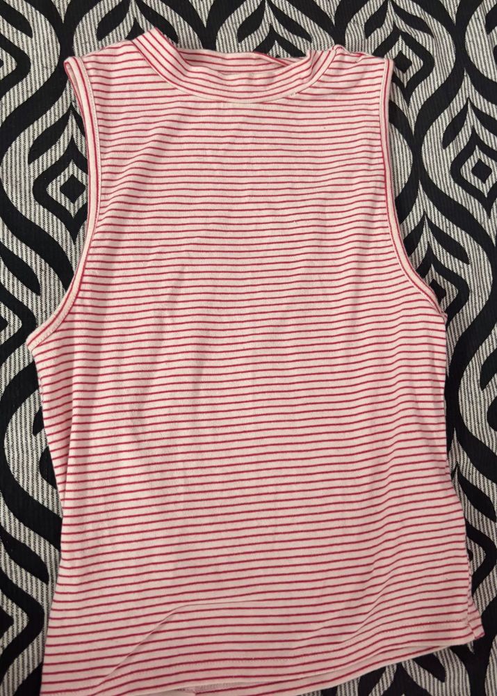 Forever 21 Sleeveless Mock Neck Top