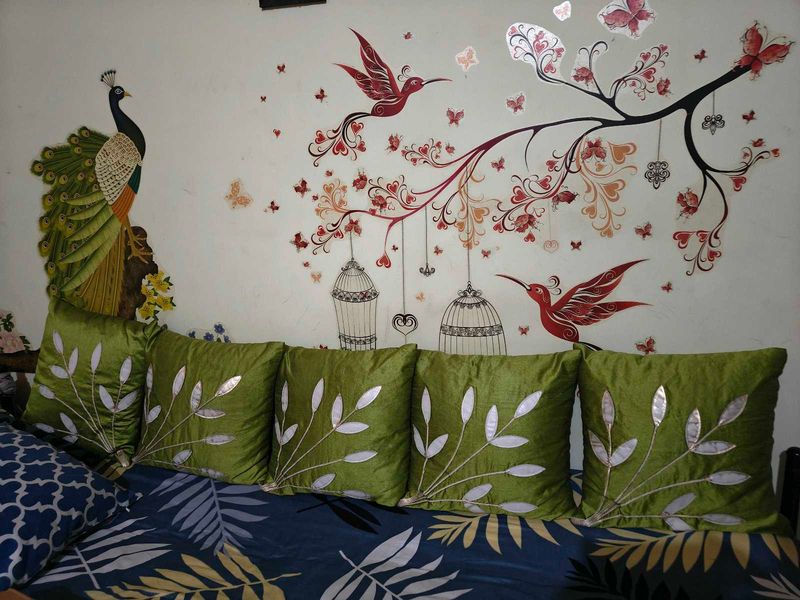 Green Leaf Embroidered 5 Kushion Cover Set