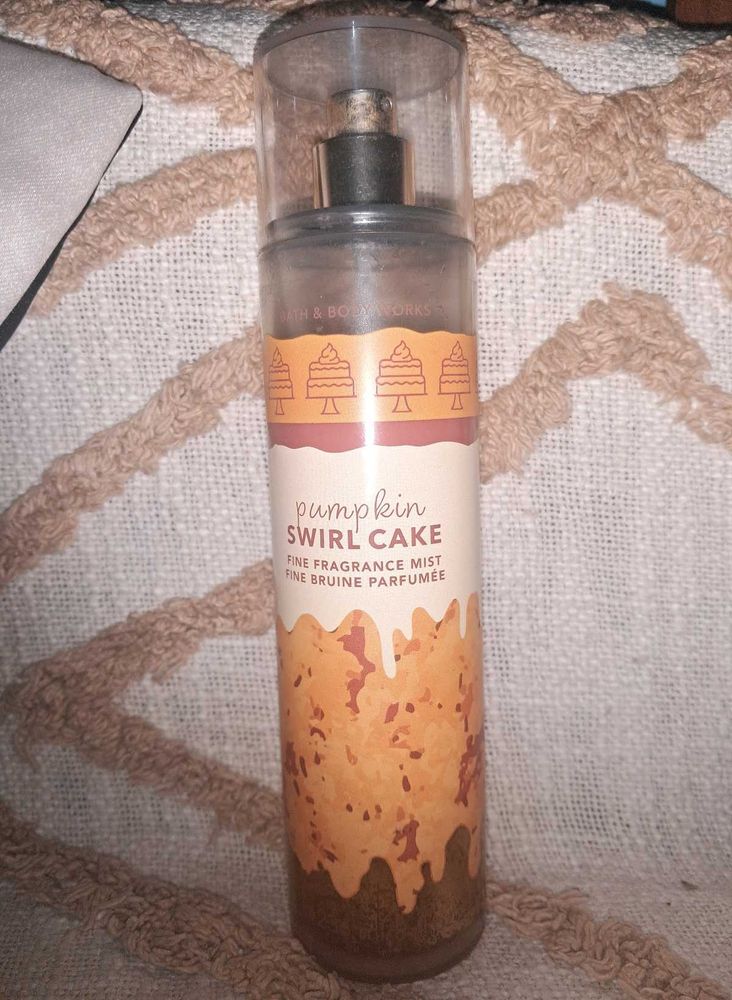 Bath &amp; Body Works Pumpkin Swirl Cake Mist