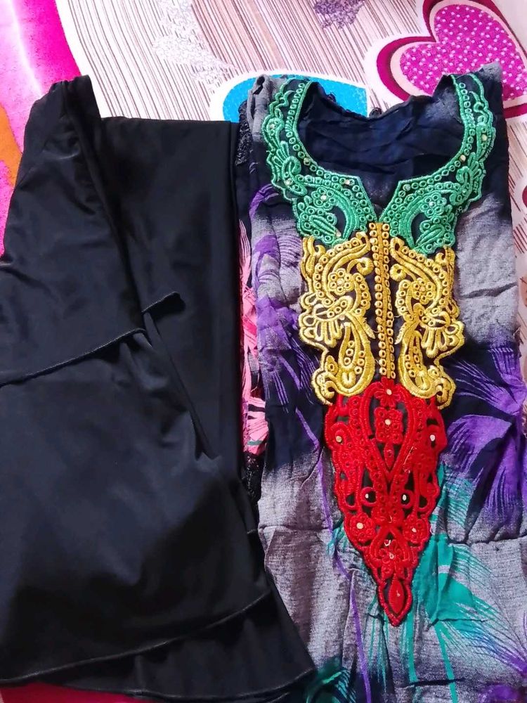 Embroidered Kurta Set with Pants