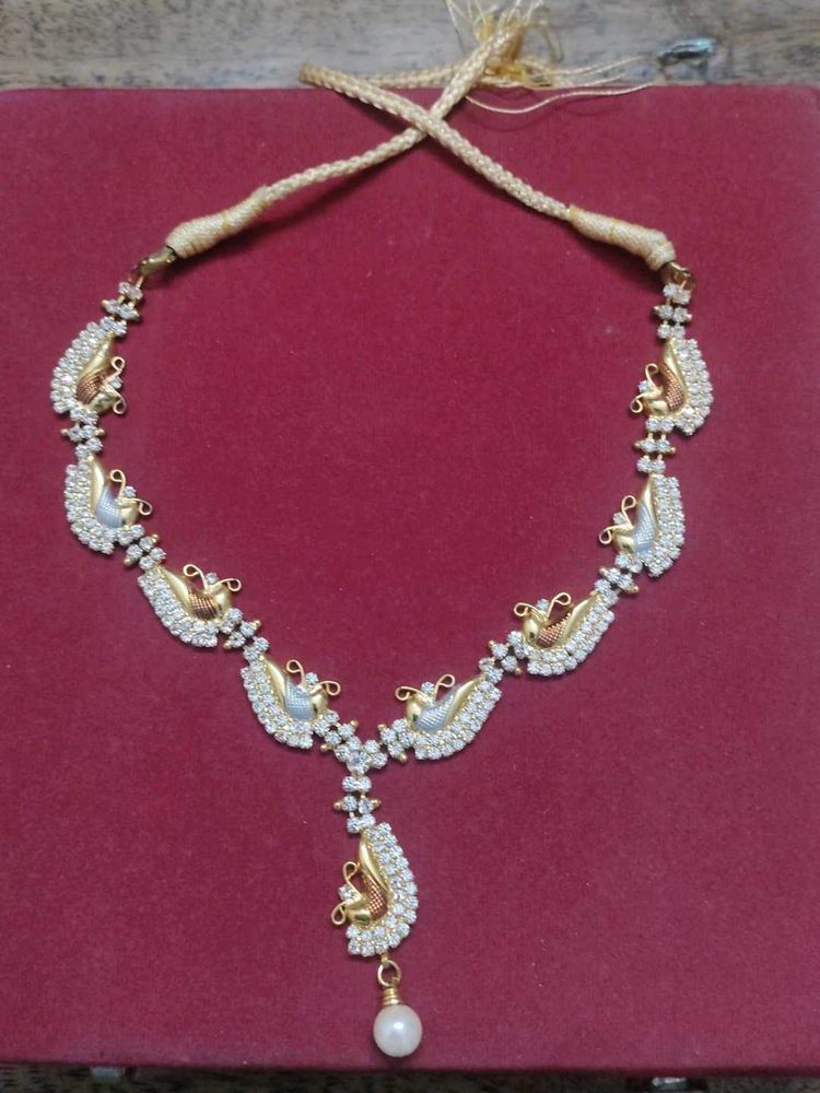 Elegant Peacock Design Necklace
