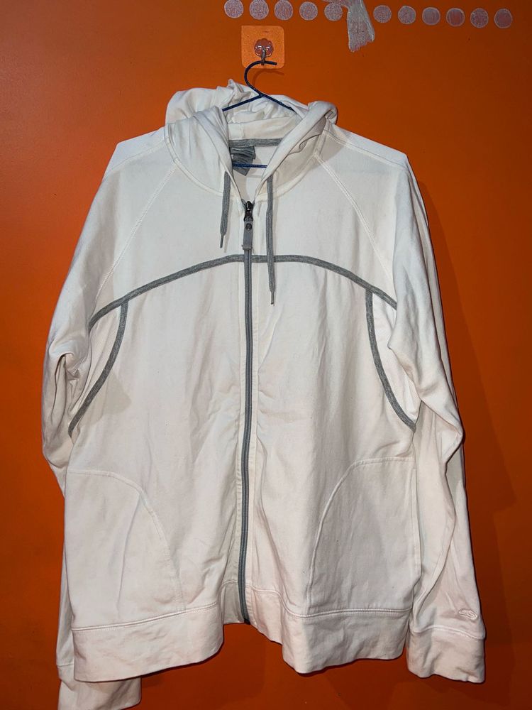 Pure white CHAMPION Sports upper