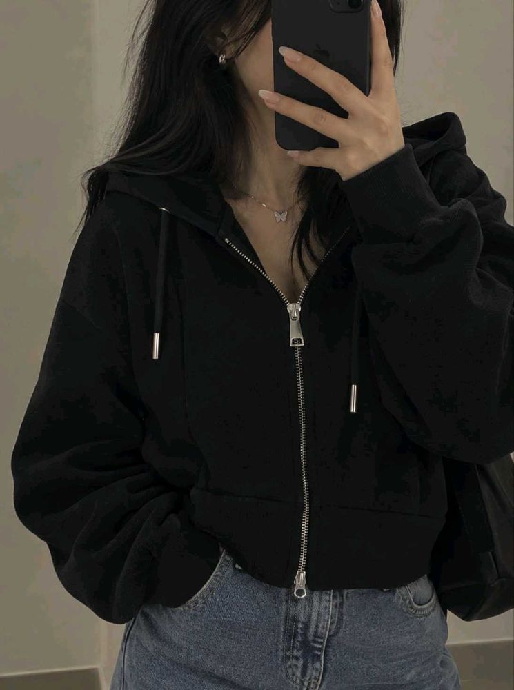 Black Cropped Zip-Up Hoodie
