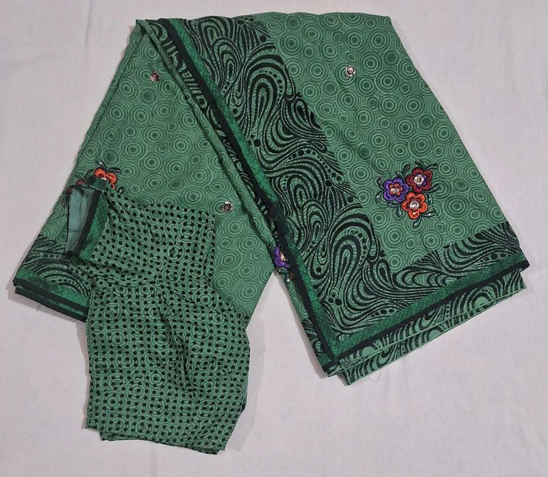 Elegant Green Saree with Floral Embroidery
