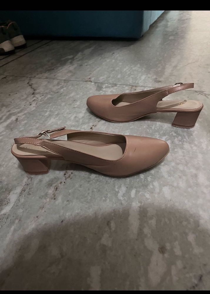 Marc loire Nude Slingback Heel
