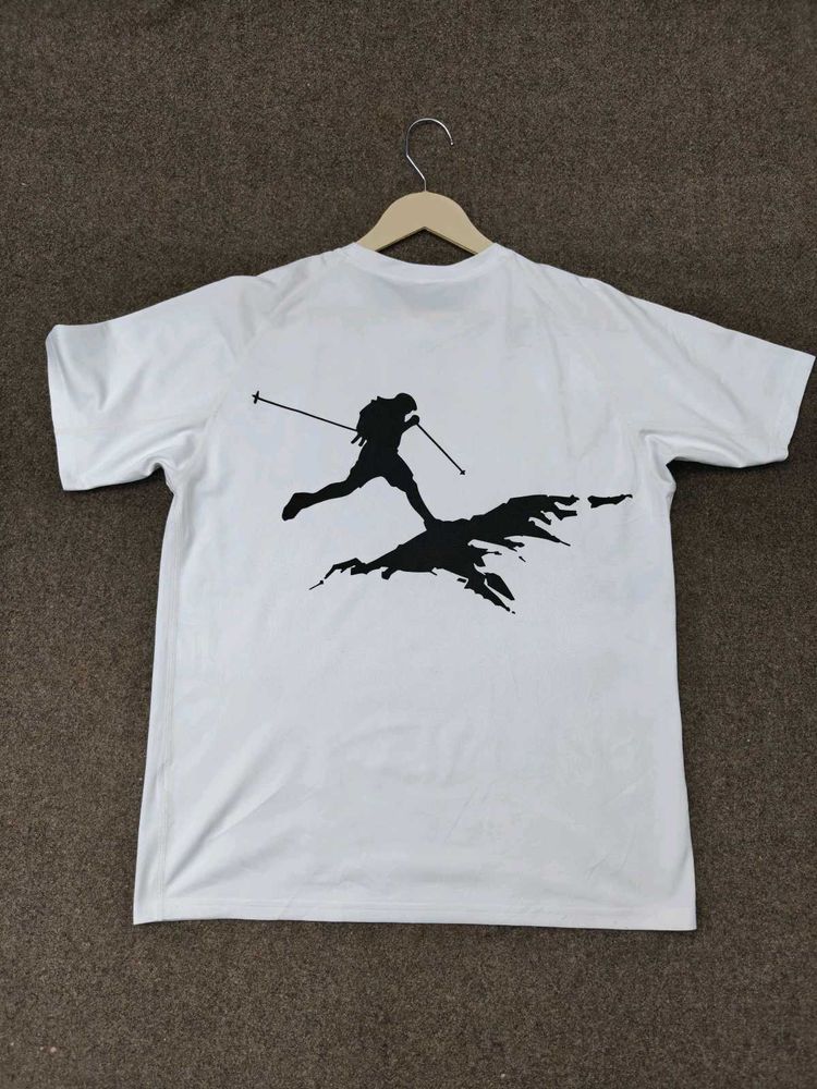 White Graphic Print T-shirt