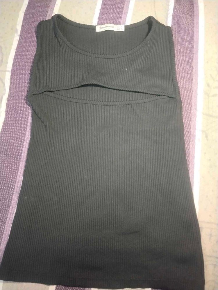 Ribbed Cut-Out Tank Top
