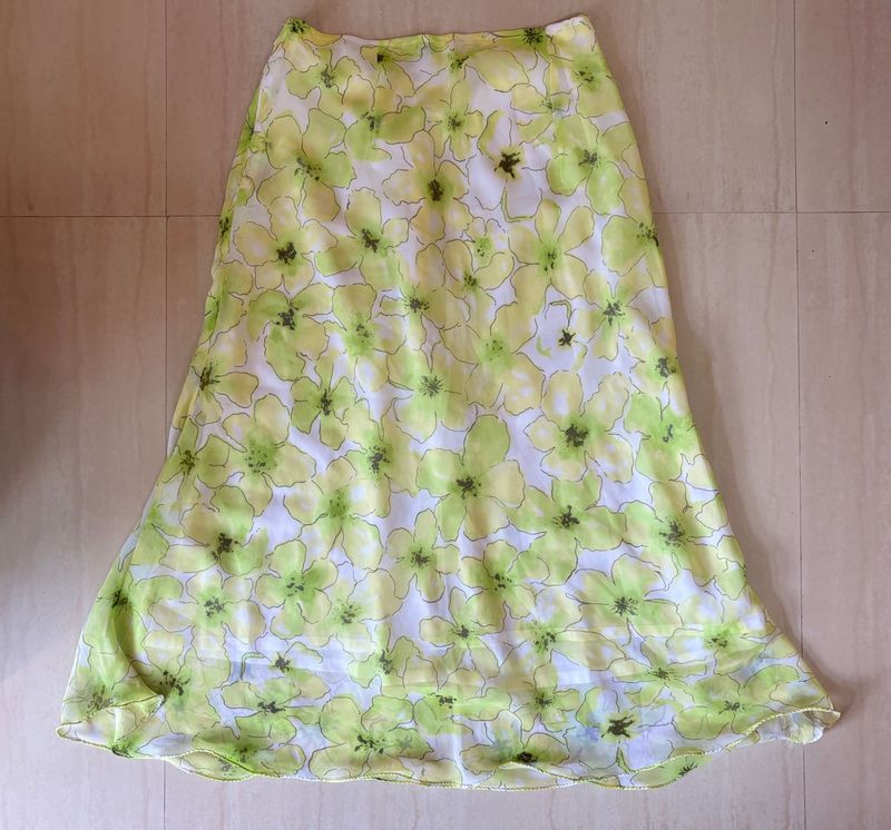 Flowy Floral Midi Skirt