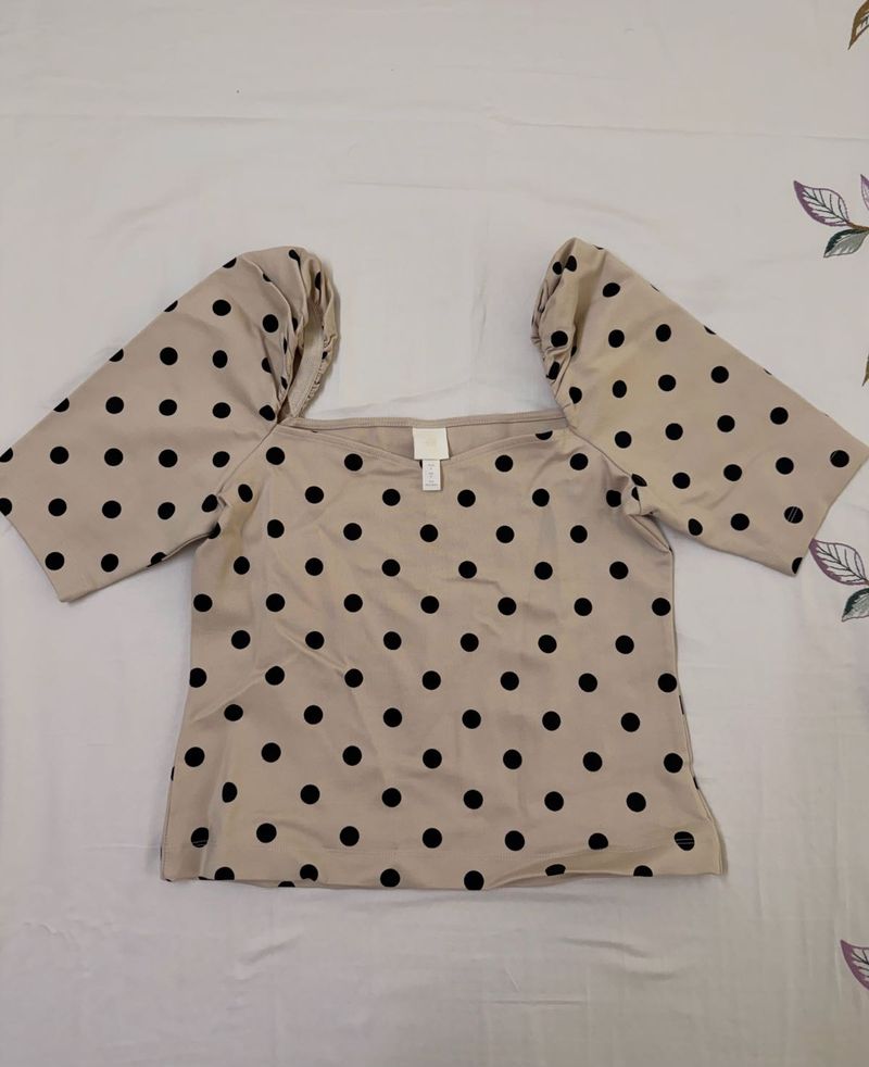 Chic Polka Dot Off-Shoulder Top