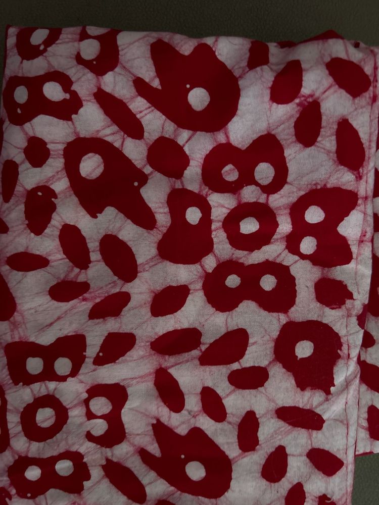 2.5 Metre Unique Red &amp; White Batik Fabric