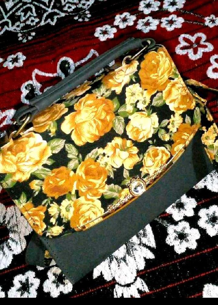 Floral Print Clutch slings Bag