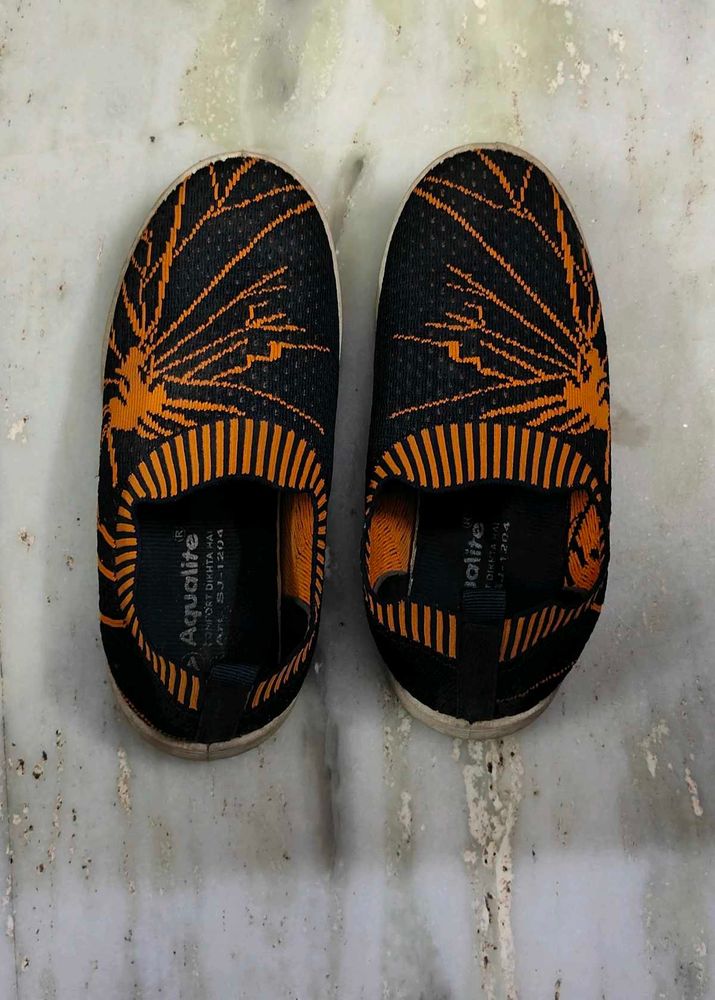 Stylish Black &amp; Orange Slip-On Shoes