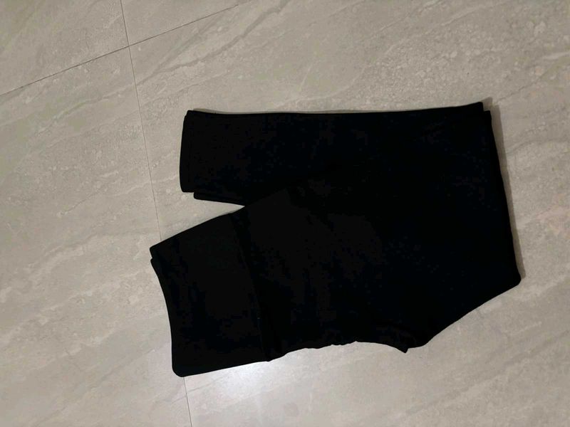 Classic Black jeggings