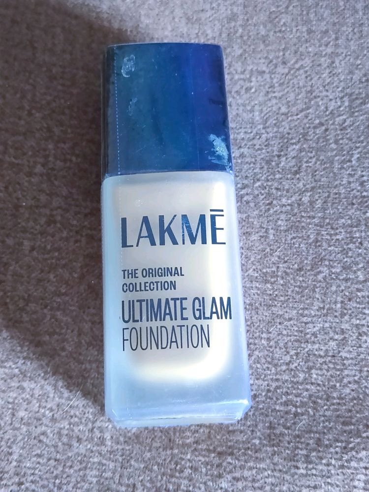 Lakme Ultimate Glam Foundation 02 Shade