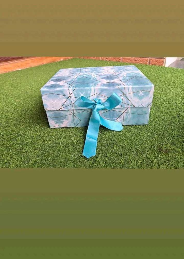 Hamper box