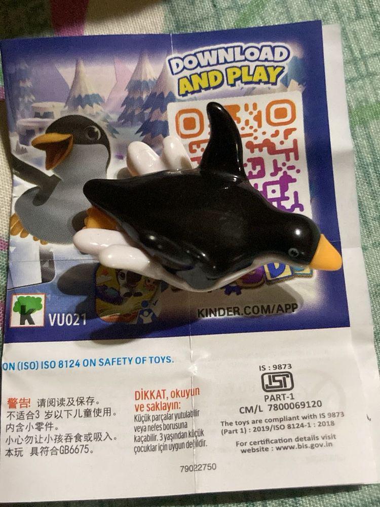 Kinder Surprise Penguin Toy