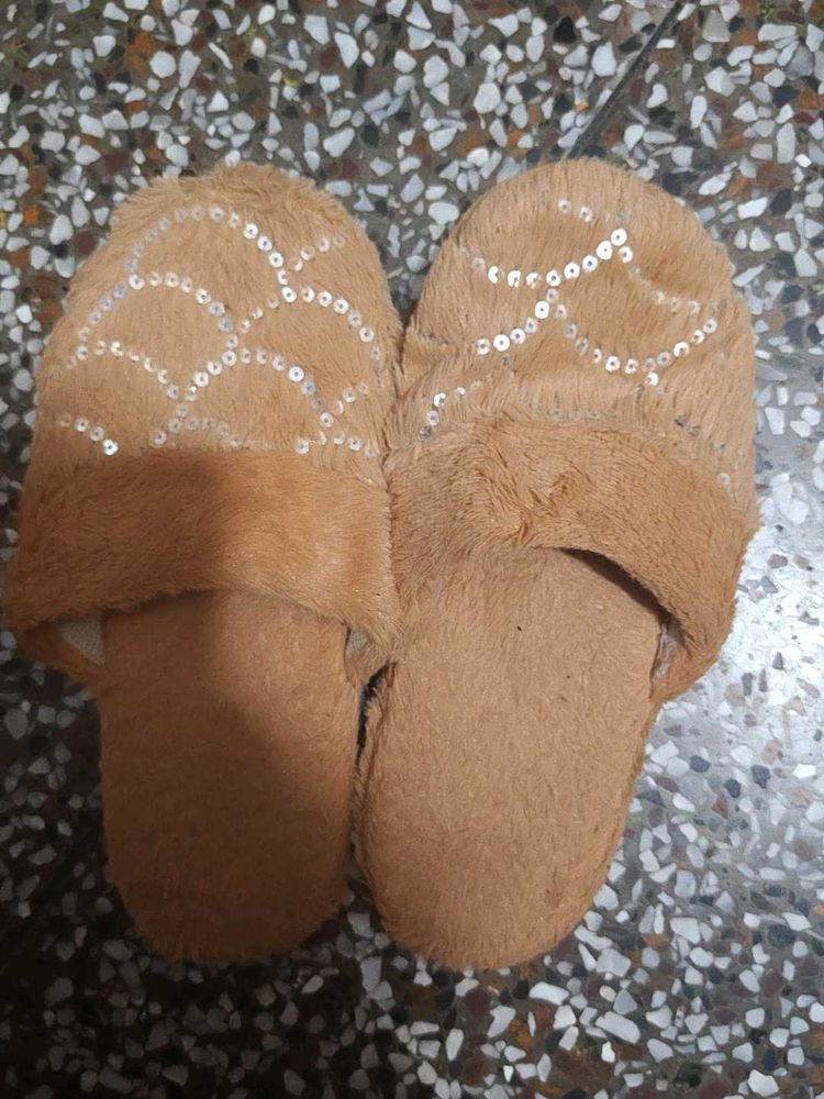 Women's Cozy Sequined Brown Slippers