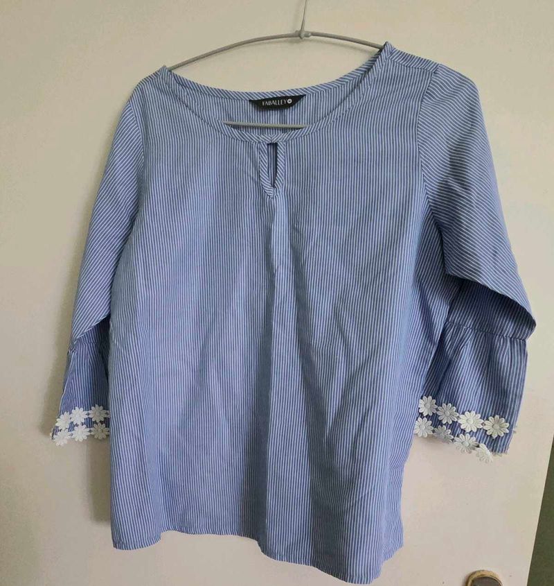 Faballey Blue Striped Bell Sleeve Top M