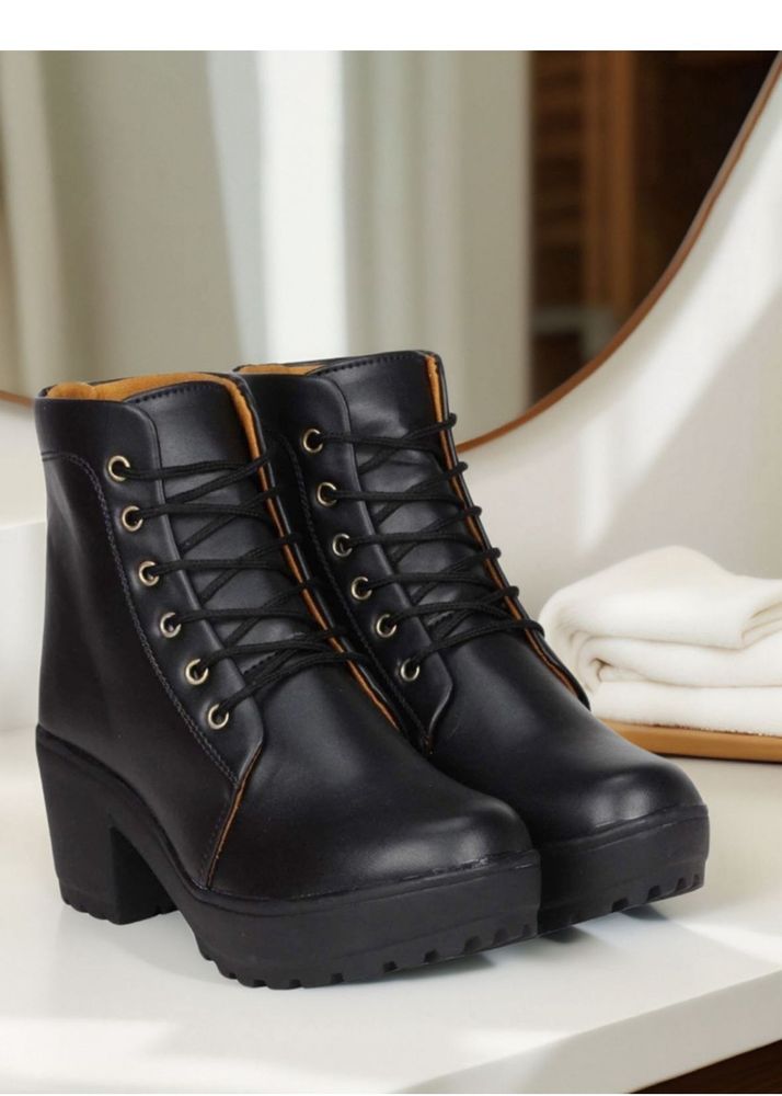 Chic Black Ankle Boots