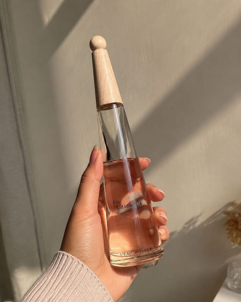 Issey Miyake Eau &amp; Magnolia 🌊 5 &amp; 10ml Decants