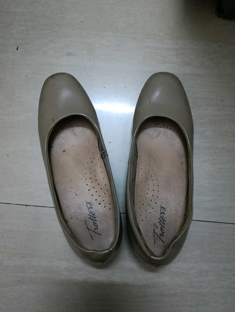 Beige Colour Bally Shoea For Girls