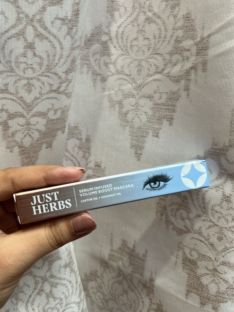 Volume boost Mascara 🖤