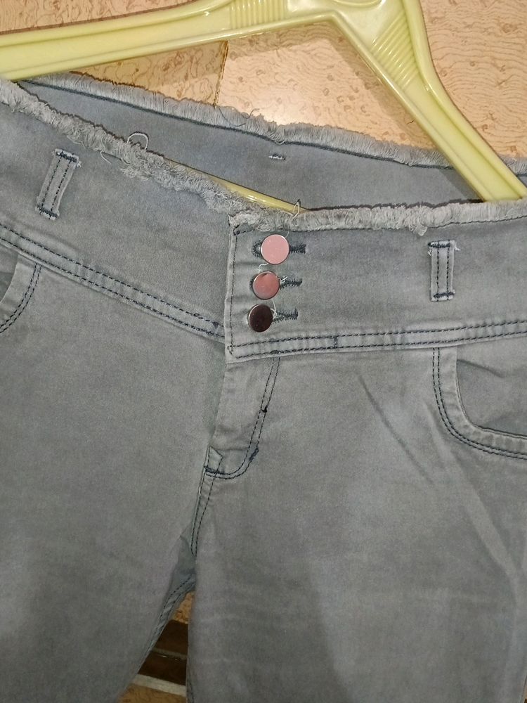 Skinny Fit Jeans For Womens **3 Buttons**