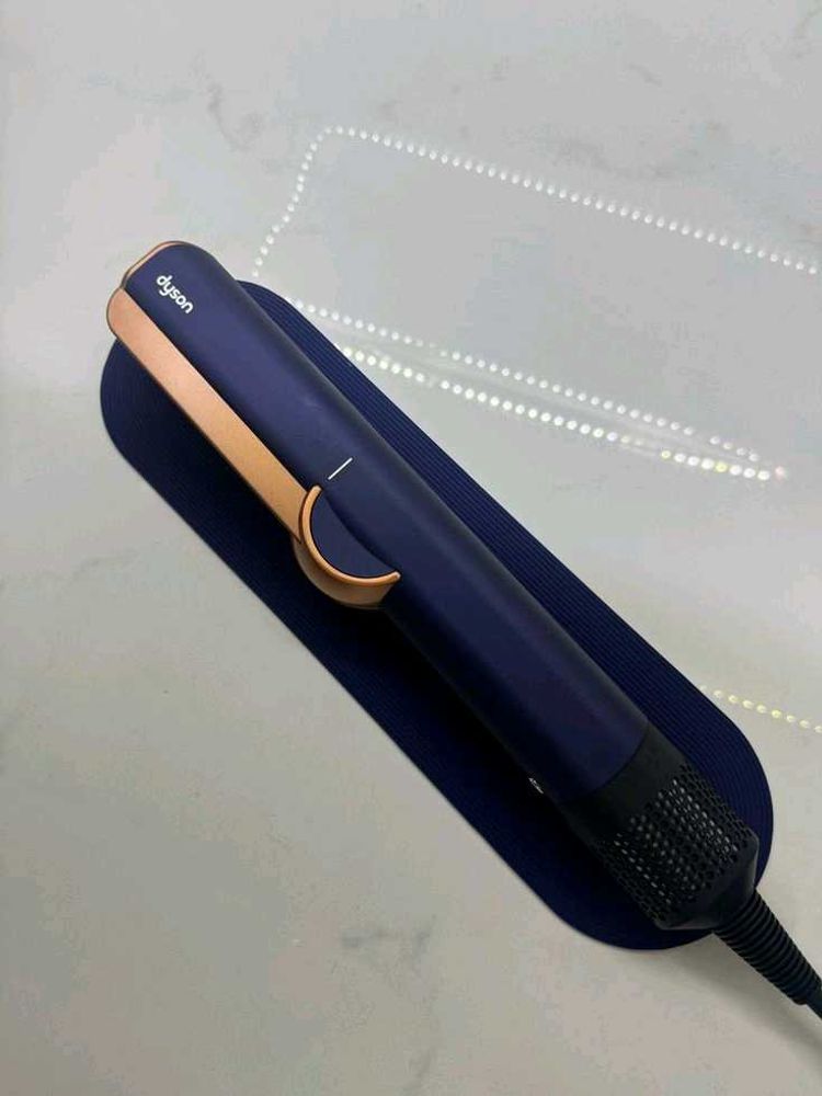 Dyson Airstrait Straightener