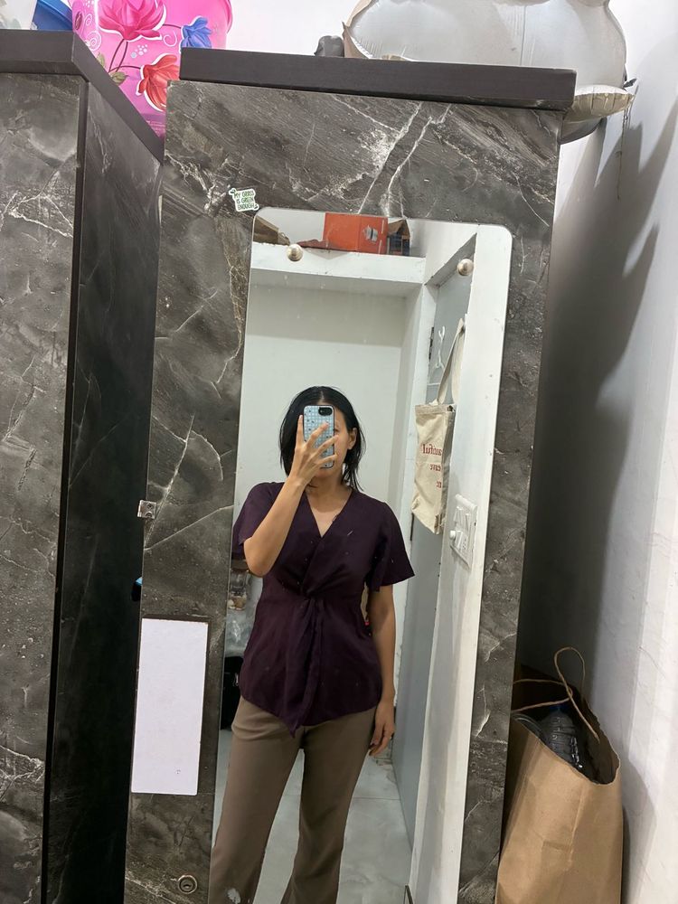 Elegant Purple V-Neck Twist Top
