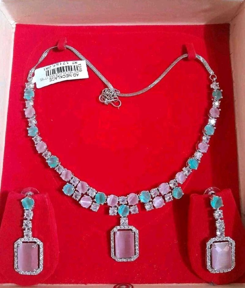 AD Elegant Necklace and Earring Set