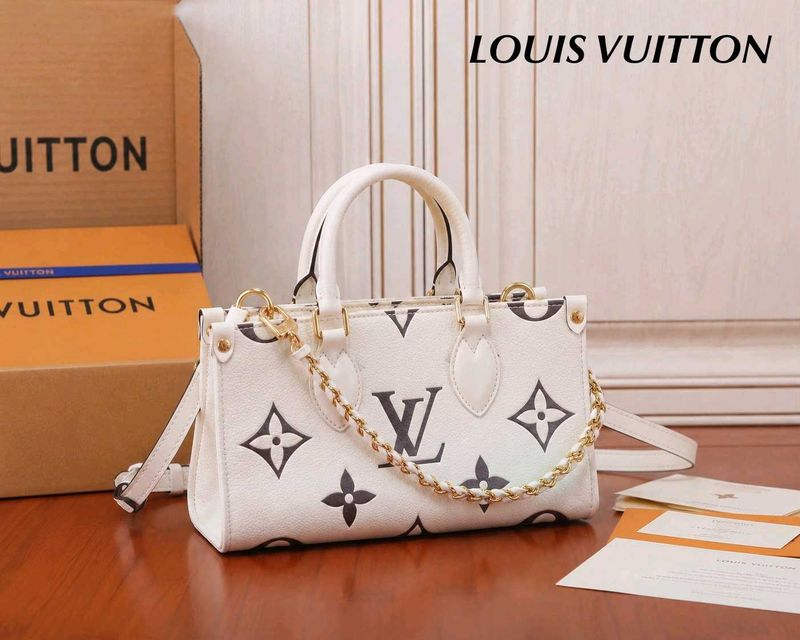 LOUIS VUITTON*OnTheGo East West Bicolour monogram