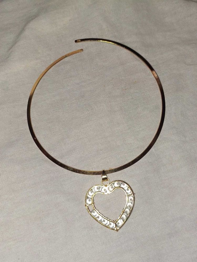 Chic Heart Pendant Choker Necklace