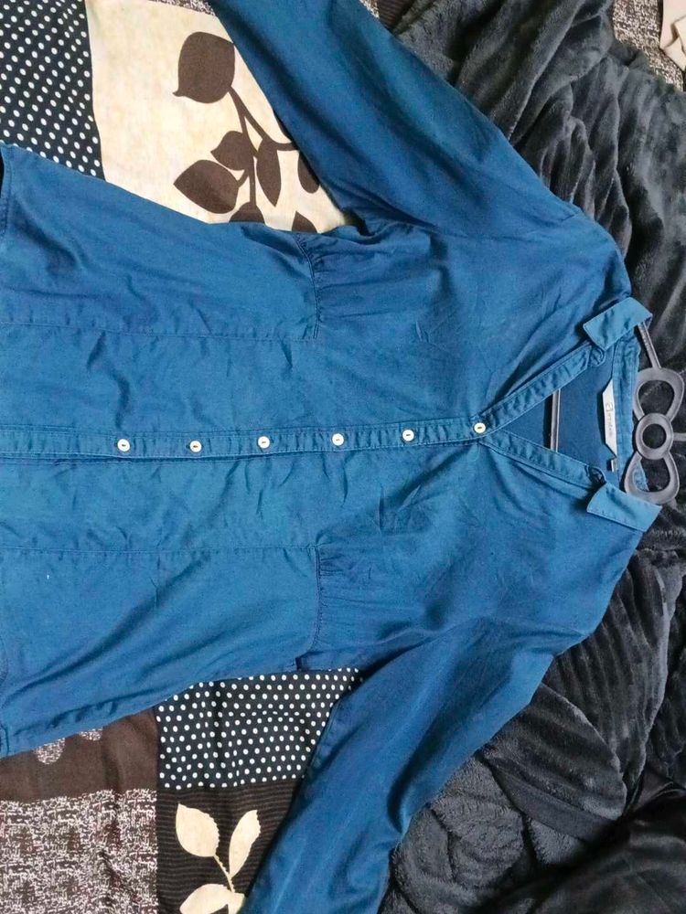 Blue Button-Up Long Sleeve Shirt