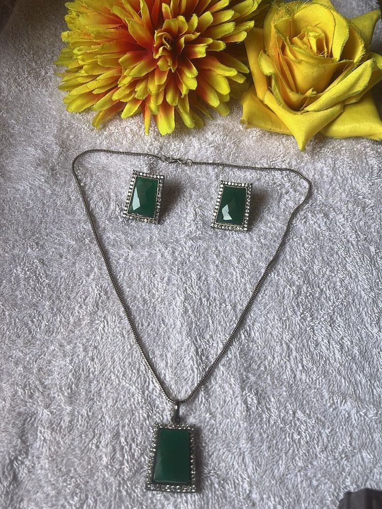 Emerald Green Jewelry Set