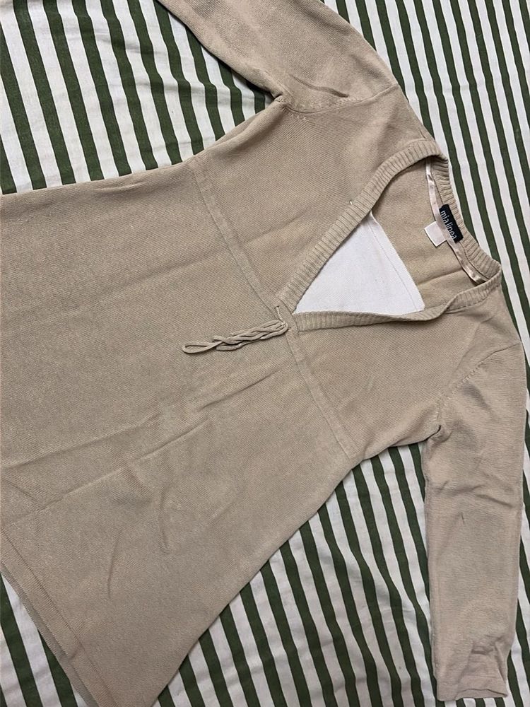 Chic Beige Knit Sweater