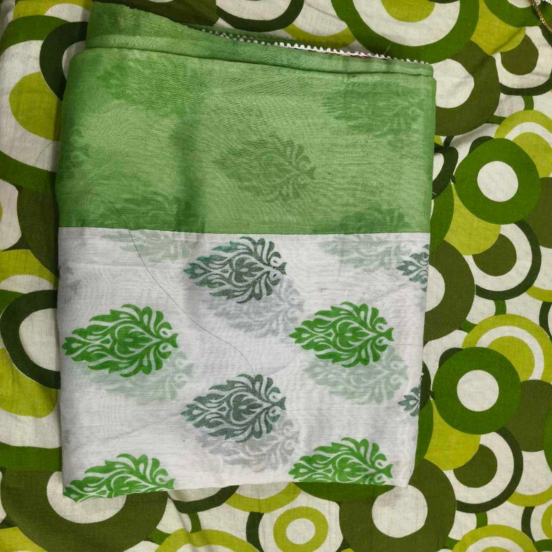 Green &amp; White Printed Saree