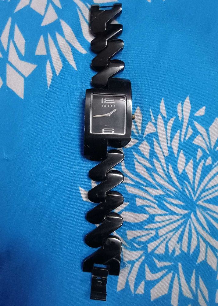 Gucci Black Bracelet Watch