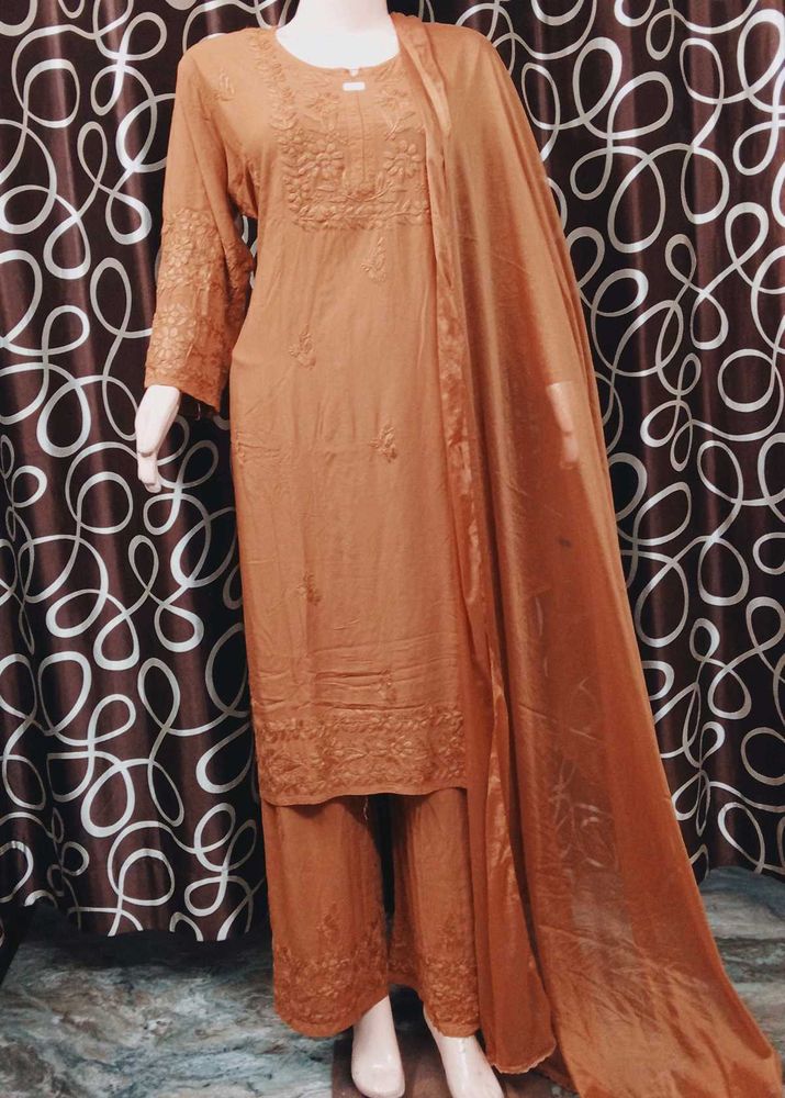 Chikankari Lakhnowi Rayon Kurti Set
