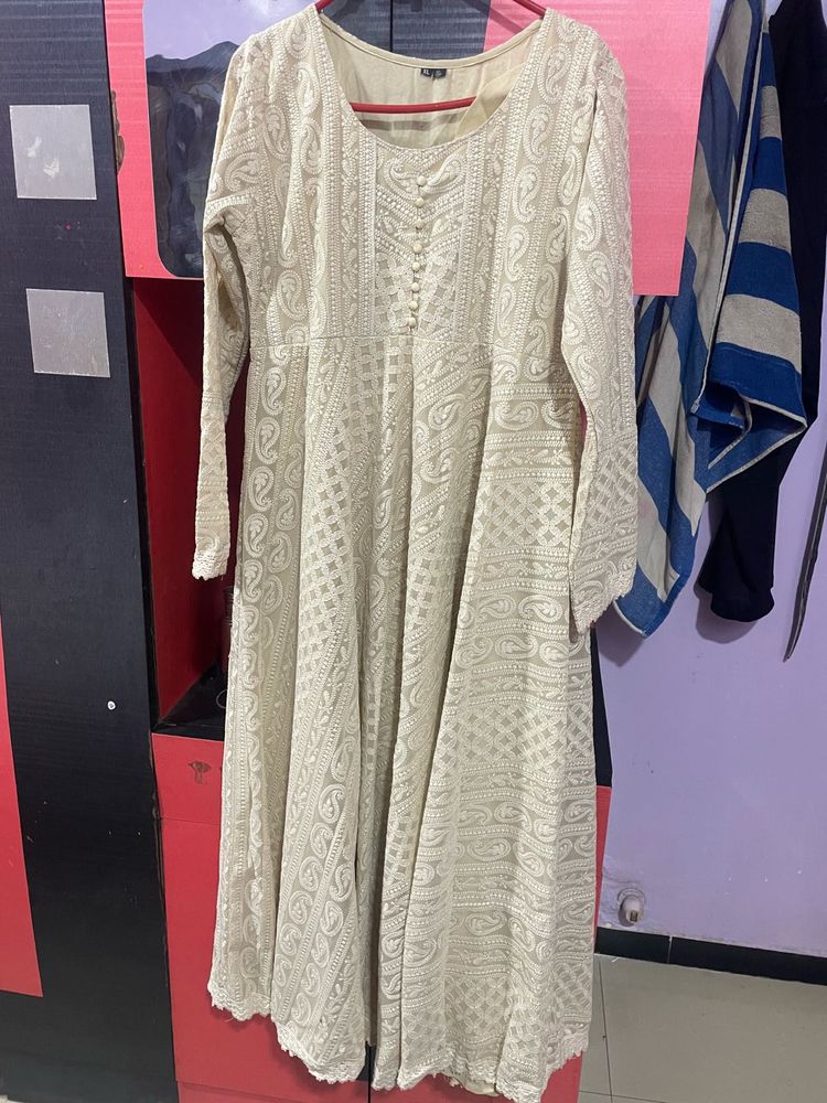 Elegant Embroidered Kurta