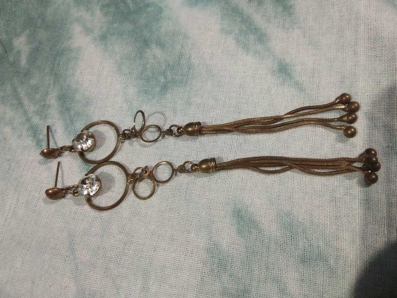 Elegant Dangle Earrings with Rhinestone Detail