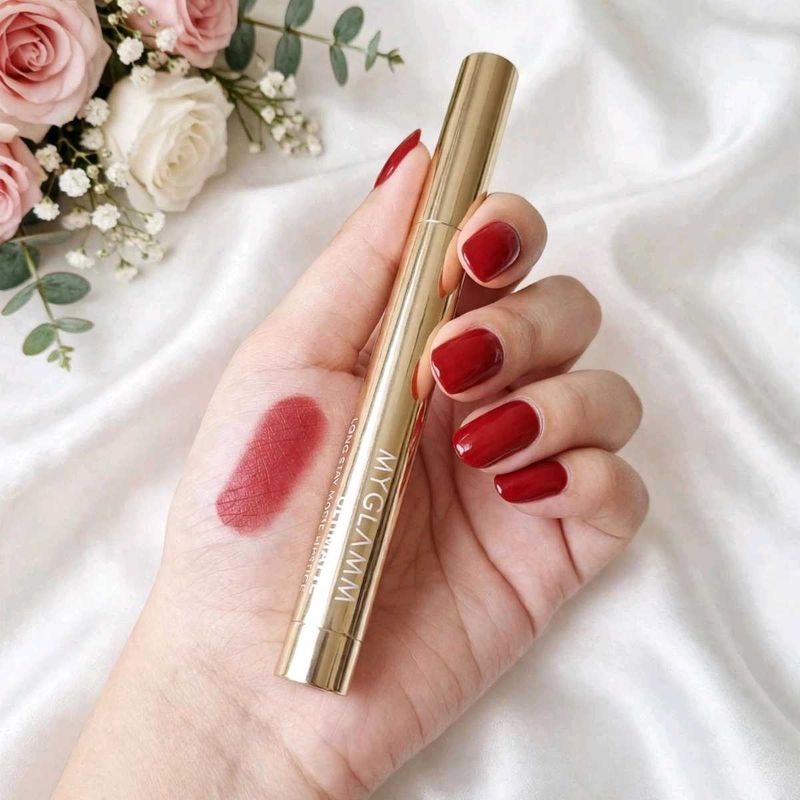 MYGLAMM Long Stay Matte Lipstick diva