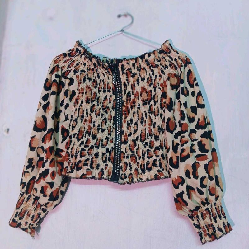 Chic Leopard Print stretchy Crop Top