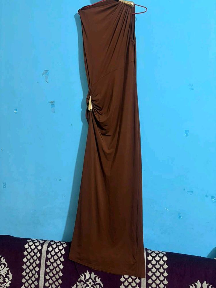 Elegant Brown One-Shoulder Maxi Dress