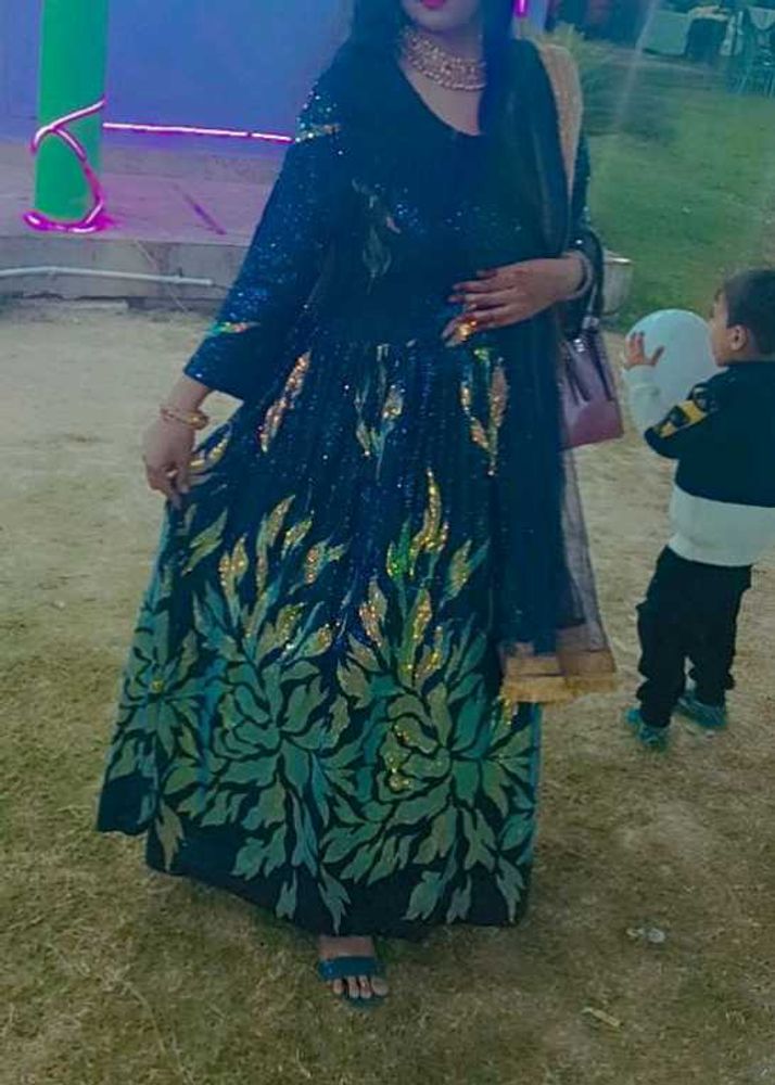 Have Sequin Gown With Dupatta