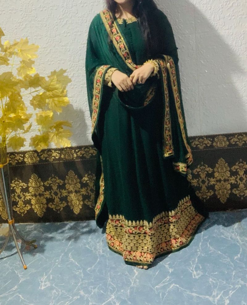Elegant Green Anarkali gown with pant &amp; dupatta