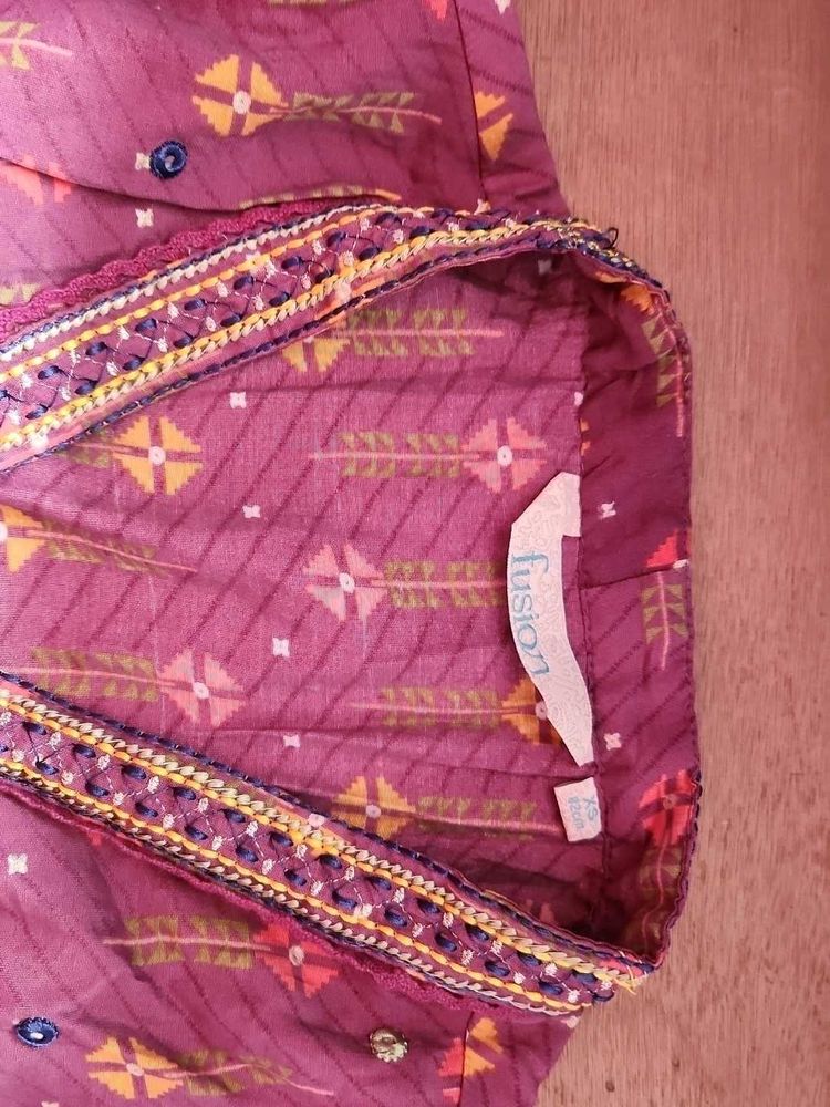 Kurta FUSION xs embroidered