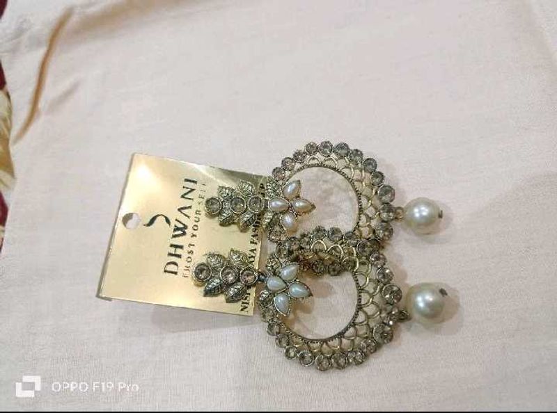 5 earrings &amp; 1 ring