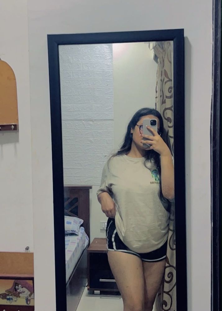 Cute Beige Graphic T-Shirt &amp; Black Shorts Set