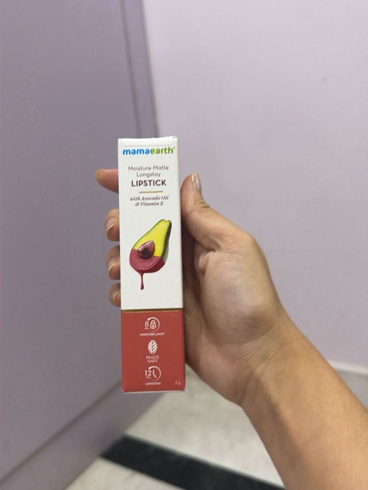 Mamaearth Moisture Matte Longstay Lipstick