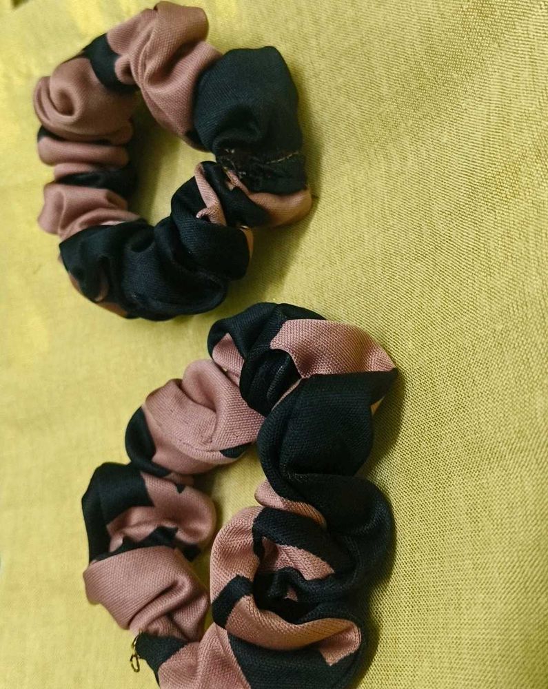 Chic Scrunchie Set